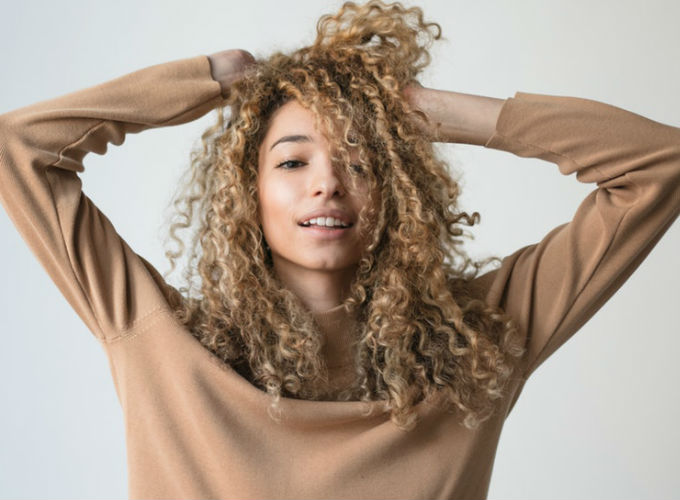 Top 5 Tips for Naturally Curly Hair- Scrunch and Moisturize