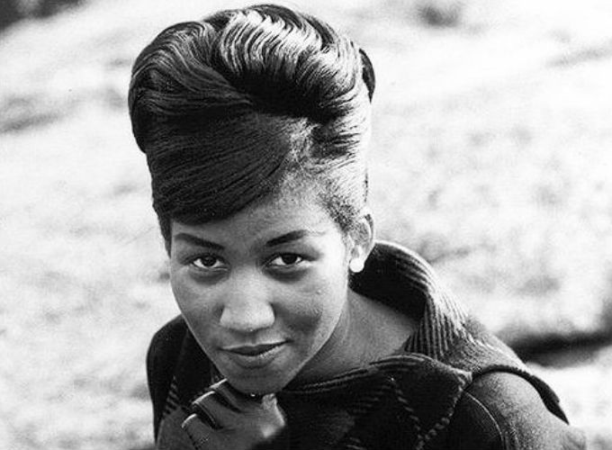 Aretha Franklin 10 Iconic Hairstyles - Beehive